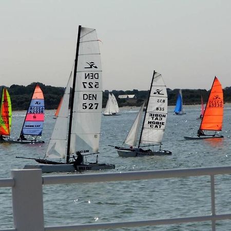Traveloge Mit Schwimmbad Und Sauna Lübeck Kültér fotó