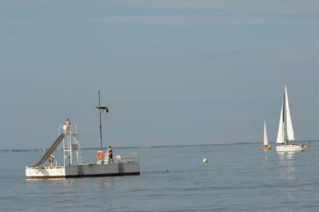 Traveloge Mit Schwimmbad Und Sauna Lübeck Kültér fotó