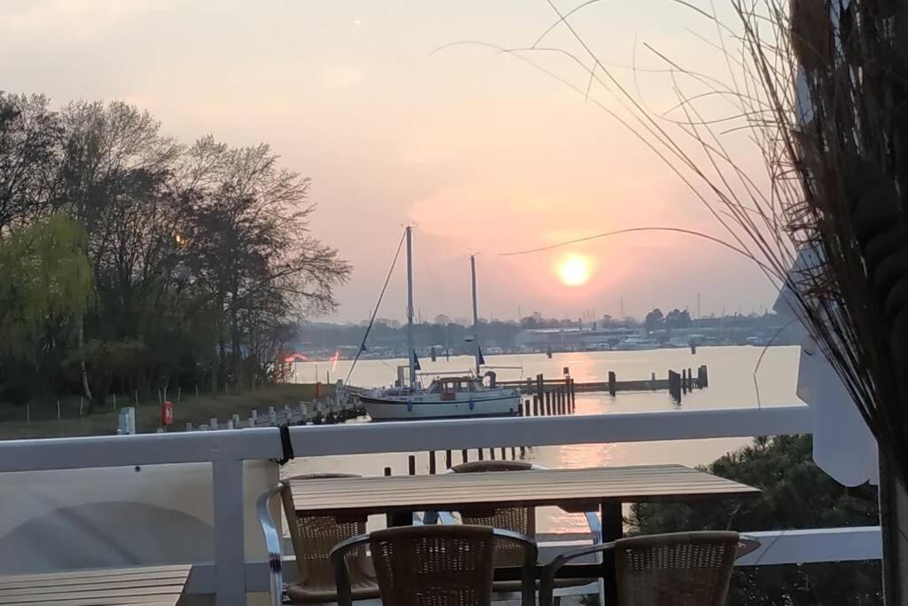 Traveloge Mit Schwimmbad Und Sauna Lübeck Kültér fotó
