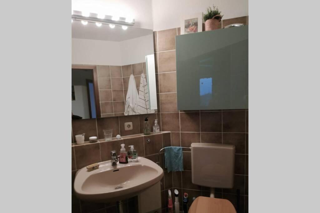 Traveloge Mit Schwimmbad Und Sauna Lübeck Kültér fotó