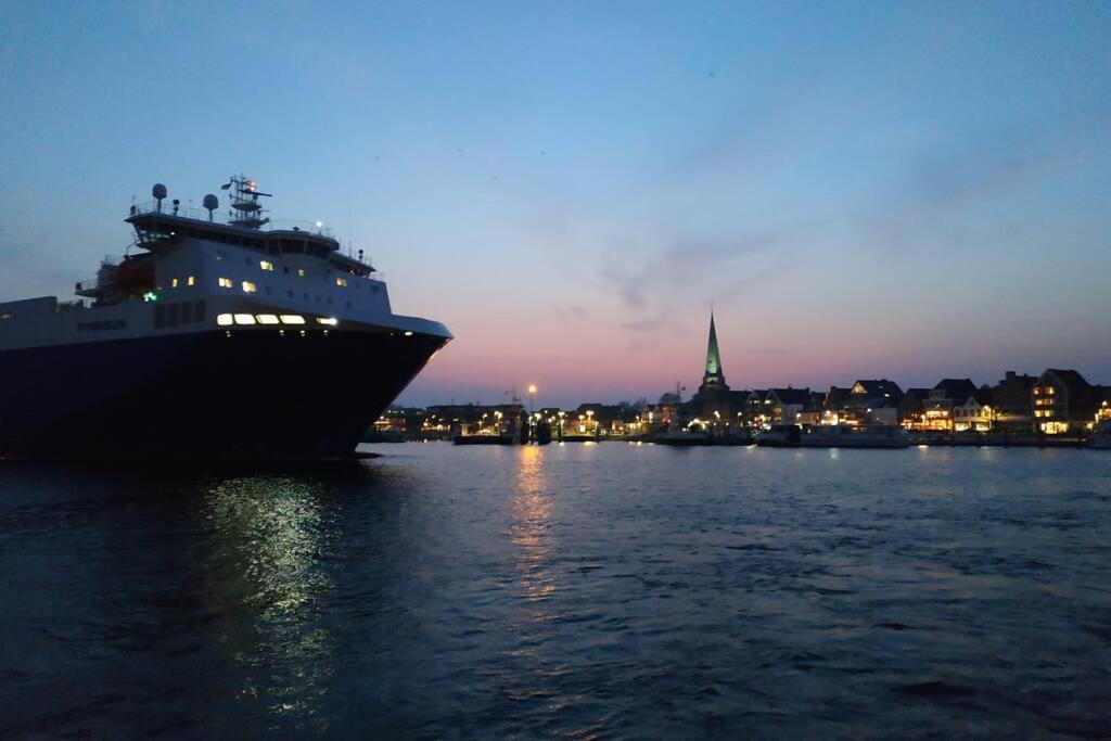 Traveloge Mit Schwimmbad Und Sauna Lübeck Kültér fotó