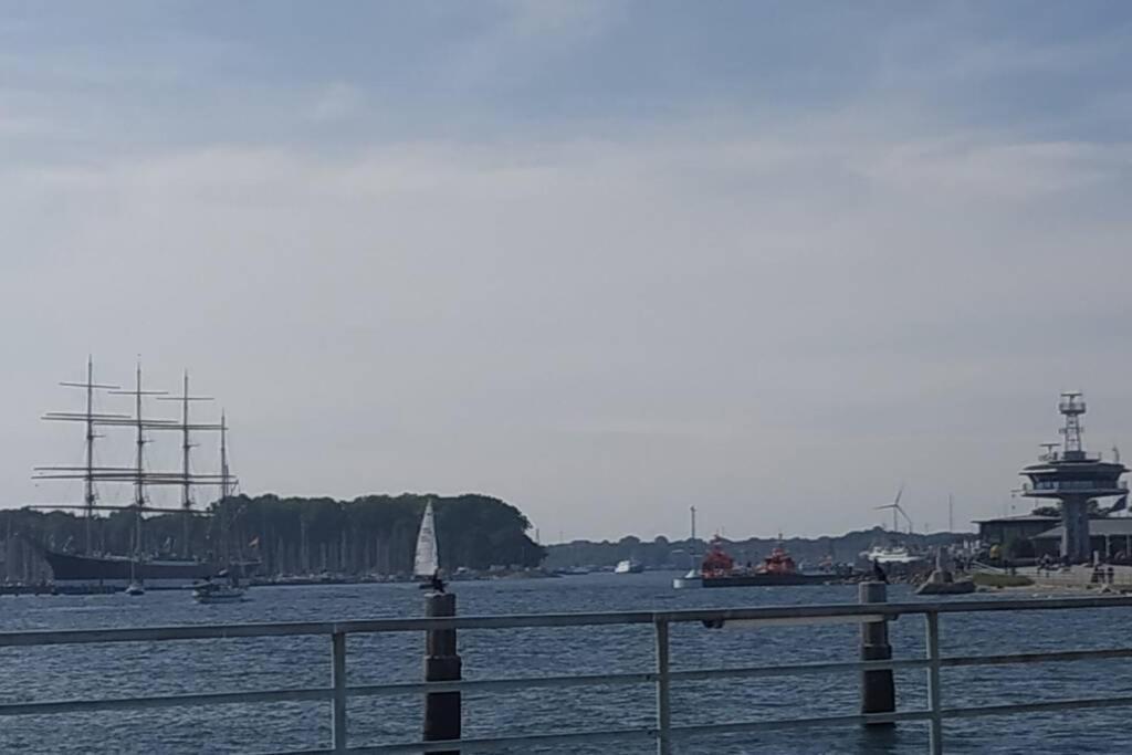 Traveloge Mit Schwimmbad Und Sauna Lübeck Kültér fotó